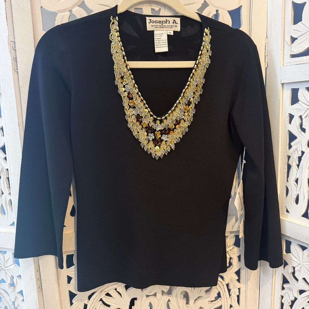 Joseph A Bank Embellished neckline knit top size Medium New With Tags Black